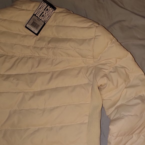 Volcom - Picture 4 of 4